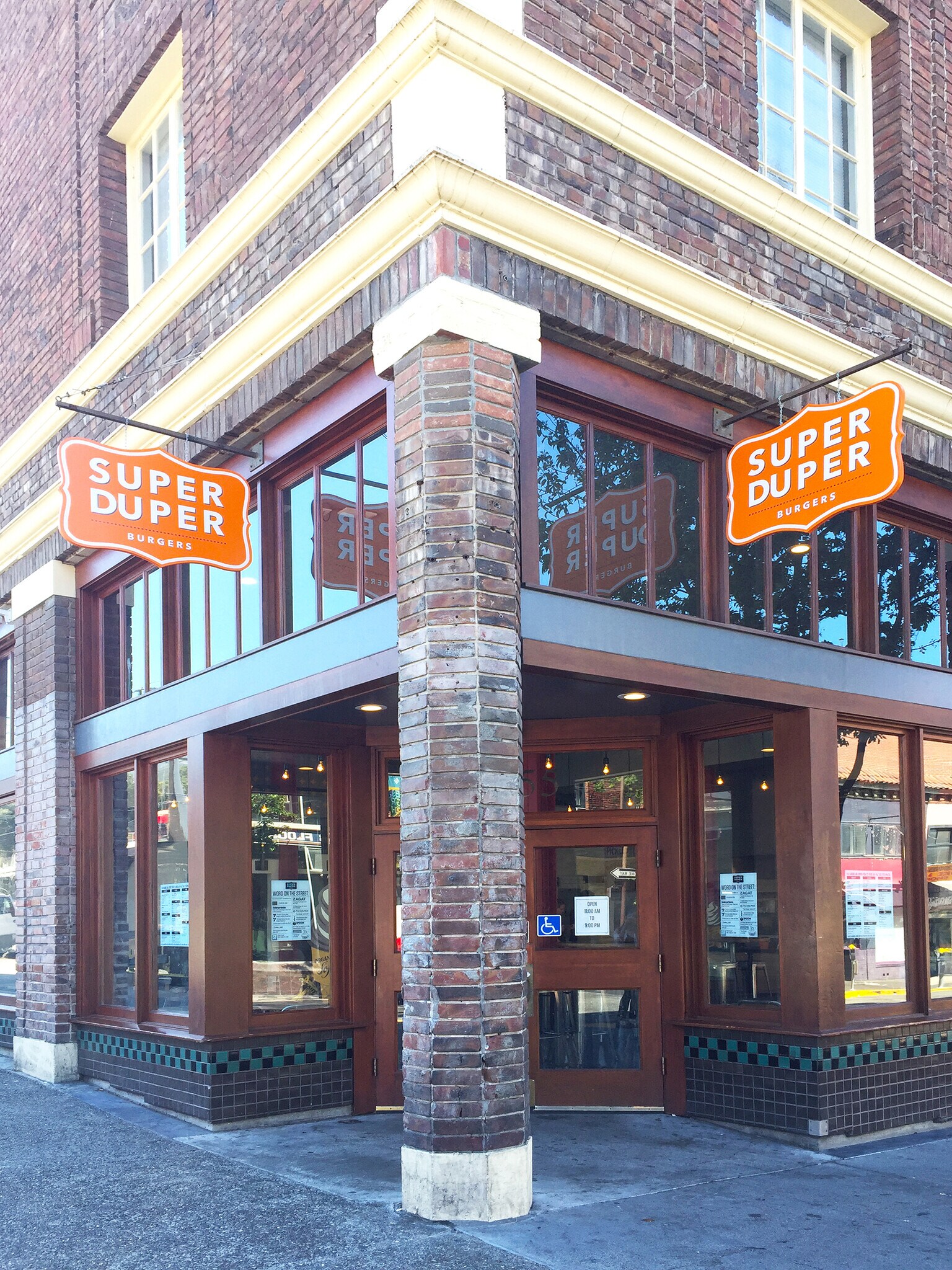 2430 Bancroft Way, Berkeley, CA 94704 Retail for Lease