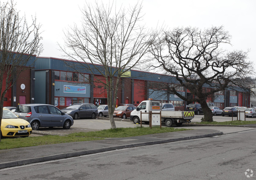 Old Mill Rd, Portishead for lease - Primary Photo - Image 1 of 4