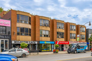 2651 Yonge St, Toronto ON - Convenience Store