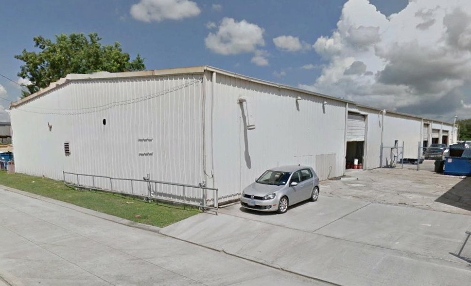 1109-1113 Gulf Fwy S, League City, TX for lease - Building Photo - Image 2 of 4