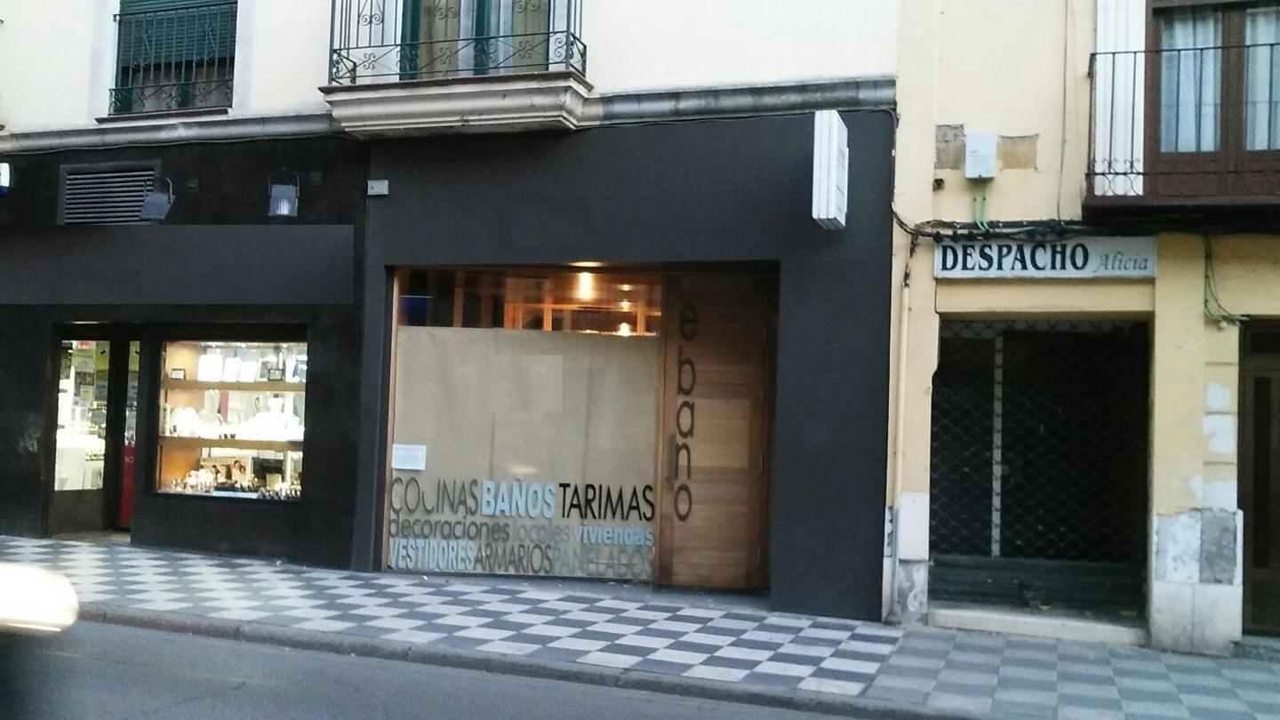 Retail in Cuenca, Cuenca for lease Building Photo- Image 1 of 7