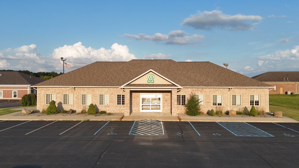 2809 Commercial Rd, Huntington, IN for sale - Commercial Listing Video - Image 2 of 15