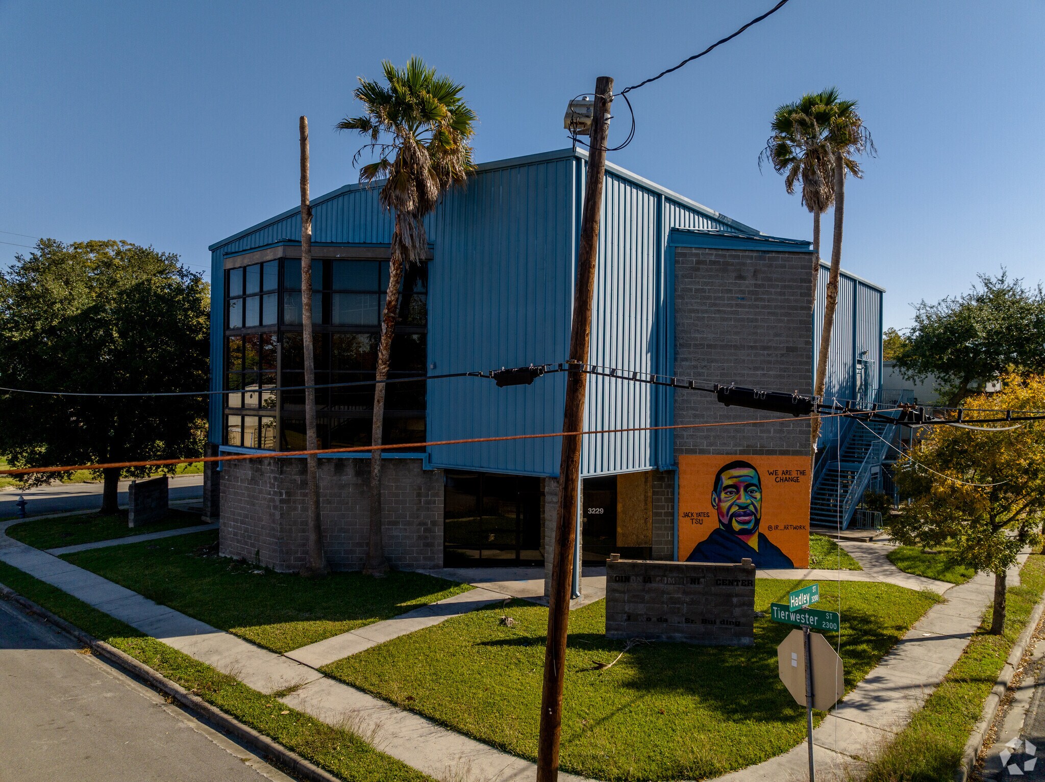 3229 Hadley St, Houston, TX for sale Primary Photo- Image 1 of 58