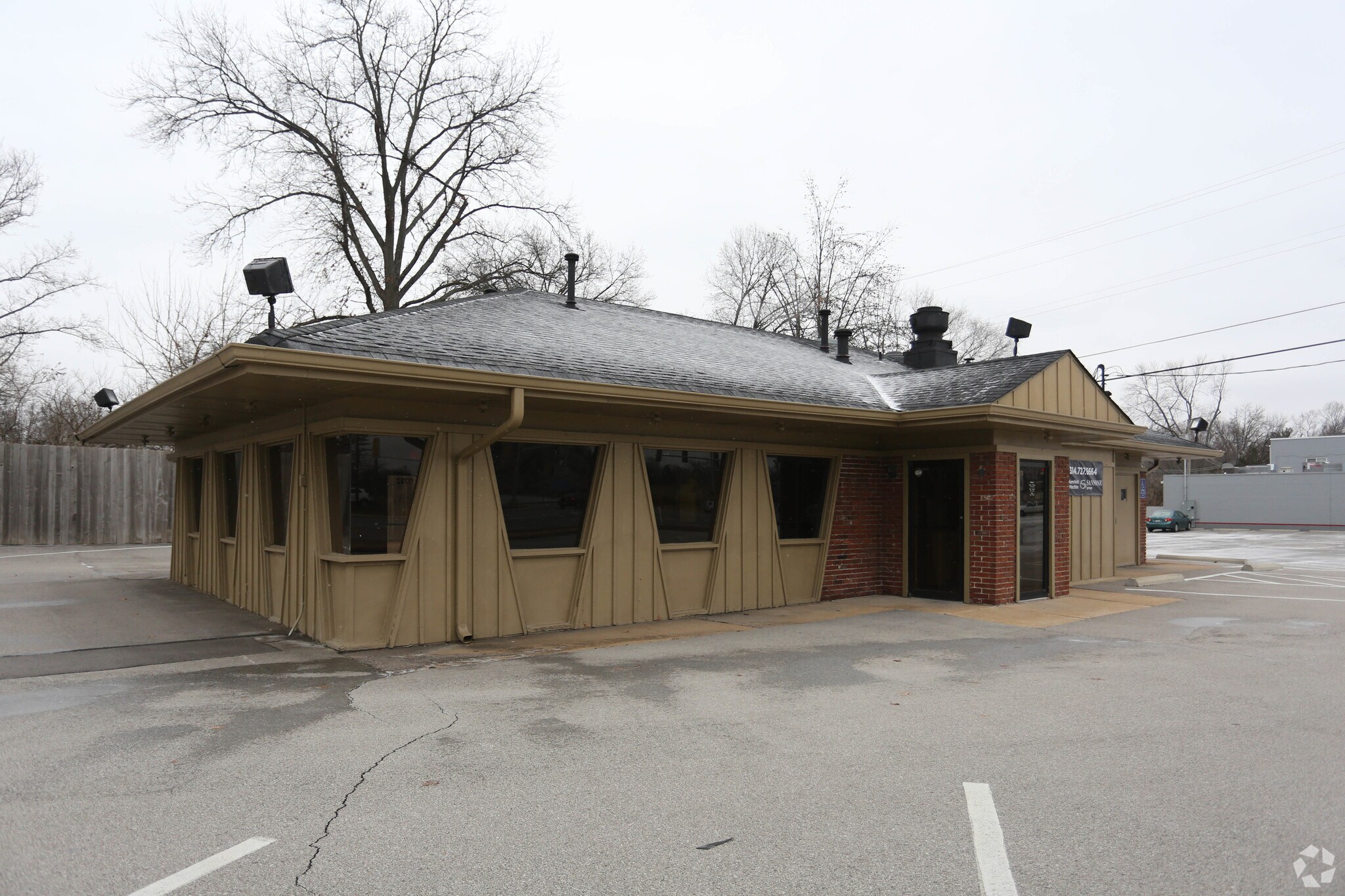 11782 Tesson Ferry Rd, Saint Louis, MO for sale Primary Photo- Image 1 of 1