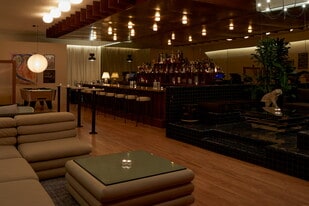 7746 Santa Monica Blvd, West Hollywood CA - Bar