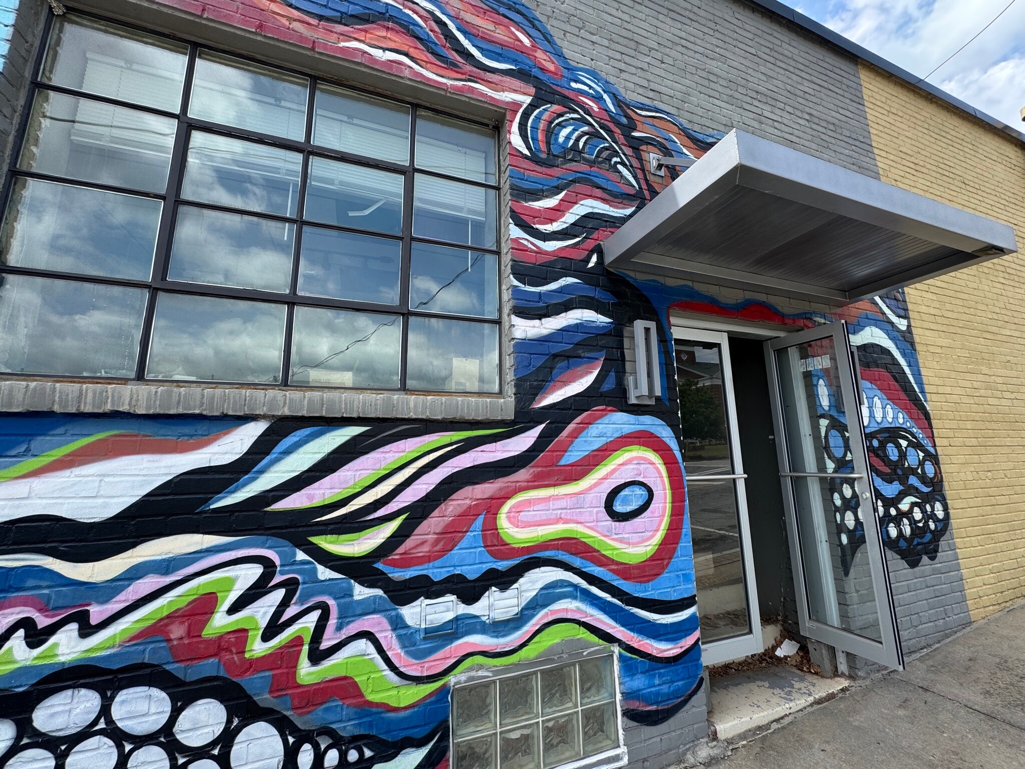 2311 Cascade Rd SW, Atlanta, GA for lease Building Photo- Image 1 of 4