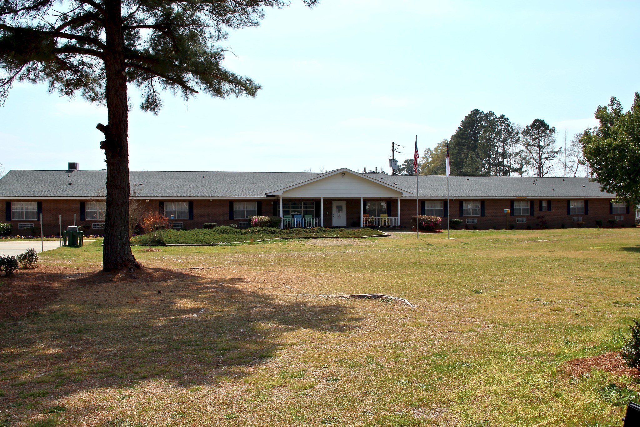 1165 W Parkton Tobermory Rd, Parkton, NC 28371