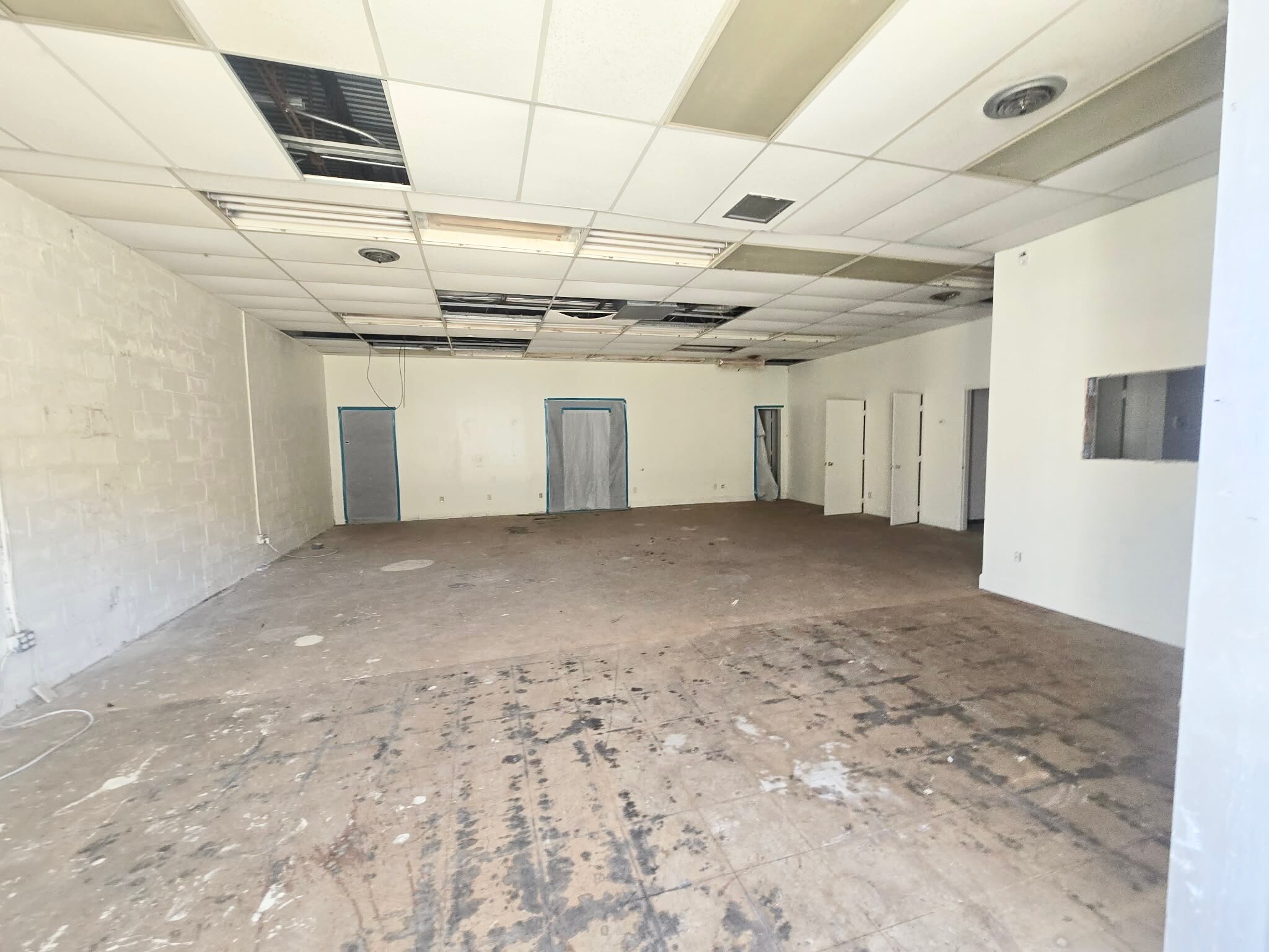 224-228 Gadsden Hwy, Birmingham, AL for lease Interior Photo- Image 1 of 1