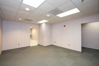 1110 Bonifant St, Silver Spring, MD for lease Interior Photo- Image 2 of 7