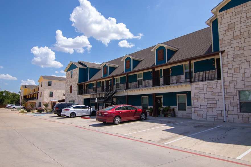 651 E McGregor Dr, Mc Gregor, TX for sale - Building Photo - Image 3 of 19