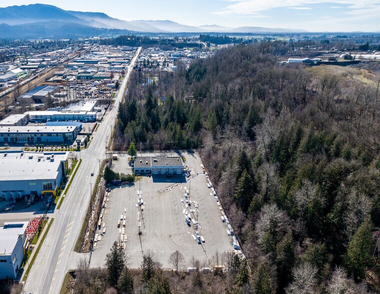 1225 Riverside Rd, Abbotsford, BC for lease - Building Photo - Image 3 of 4