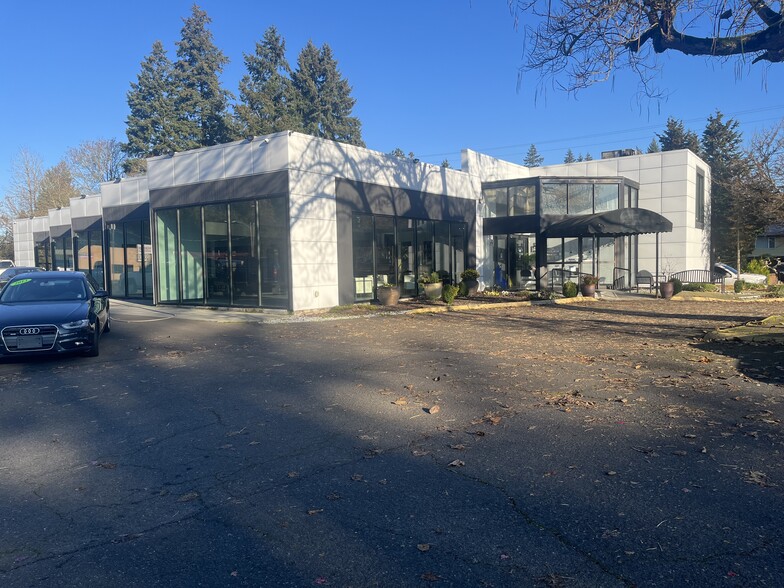 19120 SE Mcloughlin Blvd, Portland, OR for lease - Building Photo - Image 1 of 10