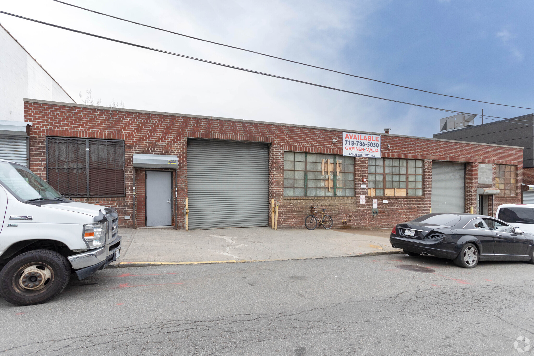 5880 56th St, Maspeth, NY for sale Primary Photo- Image 1 of 1