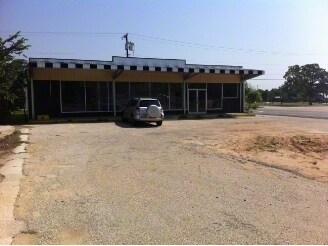 791 E Austin St, Giddings, TX for sale Primary Photo- Image 1 of 1