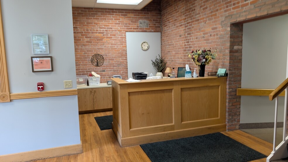 10 Liftbridge Ln E, Fairport, NY for lease - Building Photo - Image 2 of 10