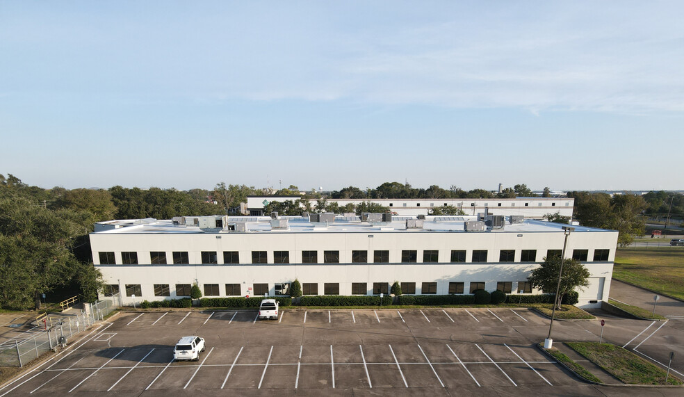 811 FM-1959, Houston, TX for lease - Building Photo - Image 1 of 17