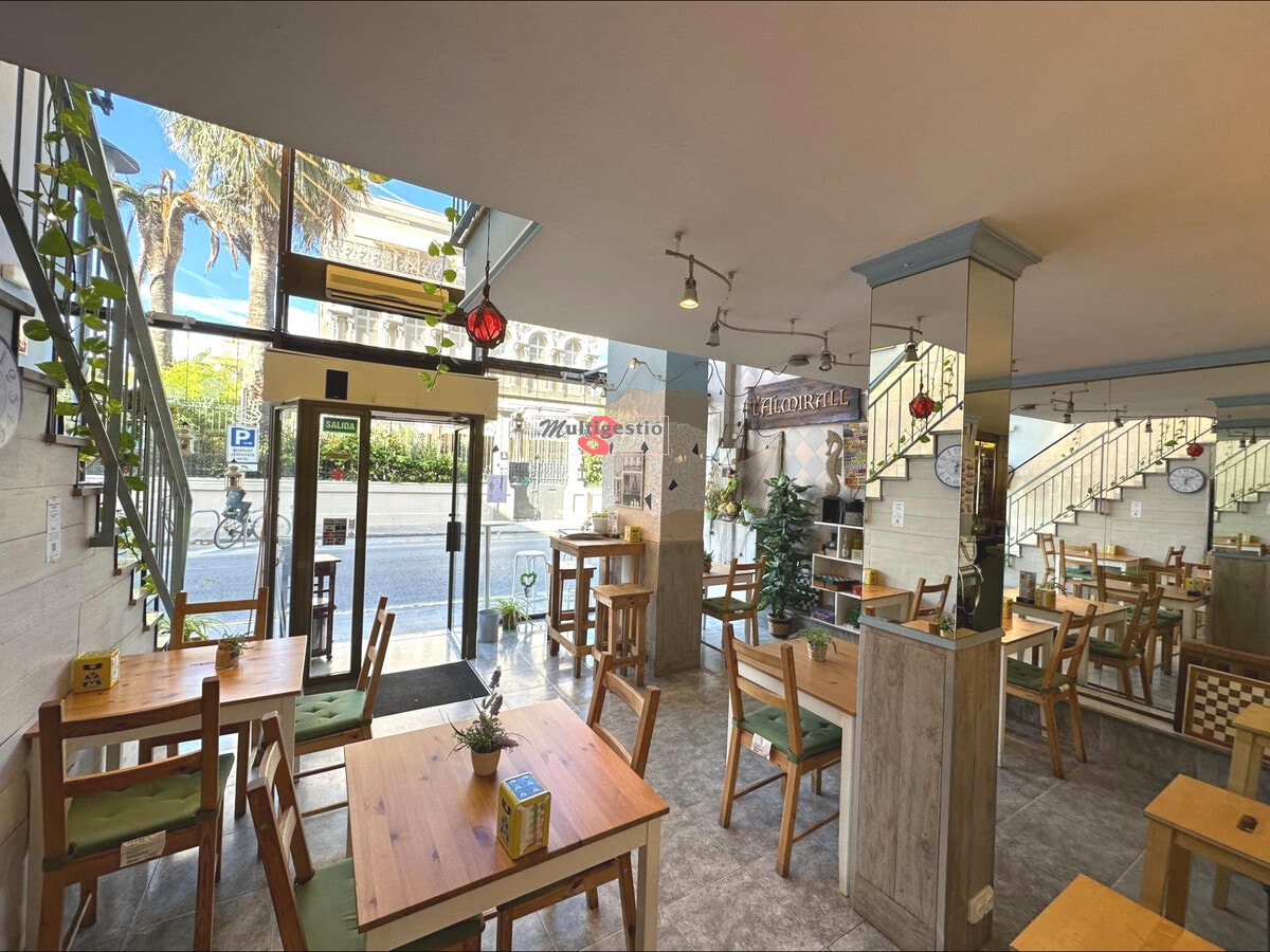 Palamós, GER 17230 -  -  - Interior Photo - Image 1 of 13