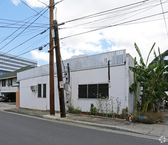 1303 Rycroft St, Honolulu, HI for sale - Building Photo - Image 3 of 23