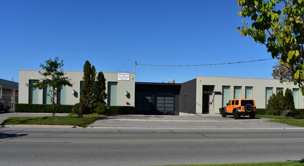 180 Norseman St, Toronto, ON for lease - Building Photo - Image 1 of 1