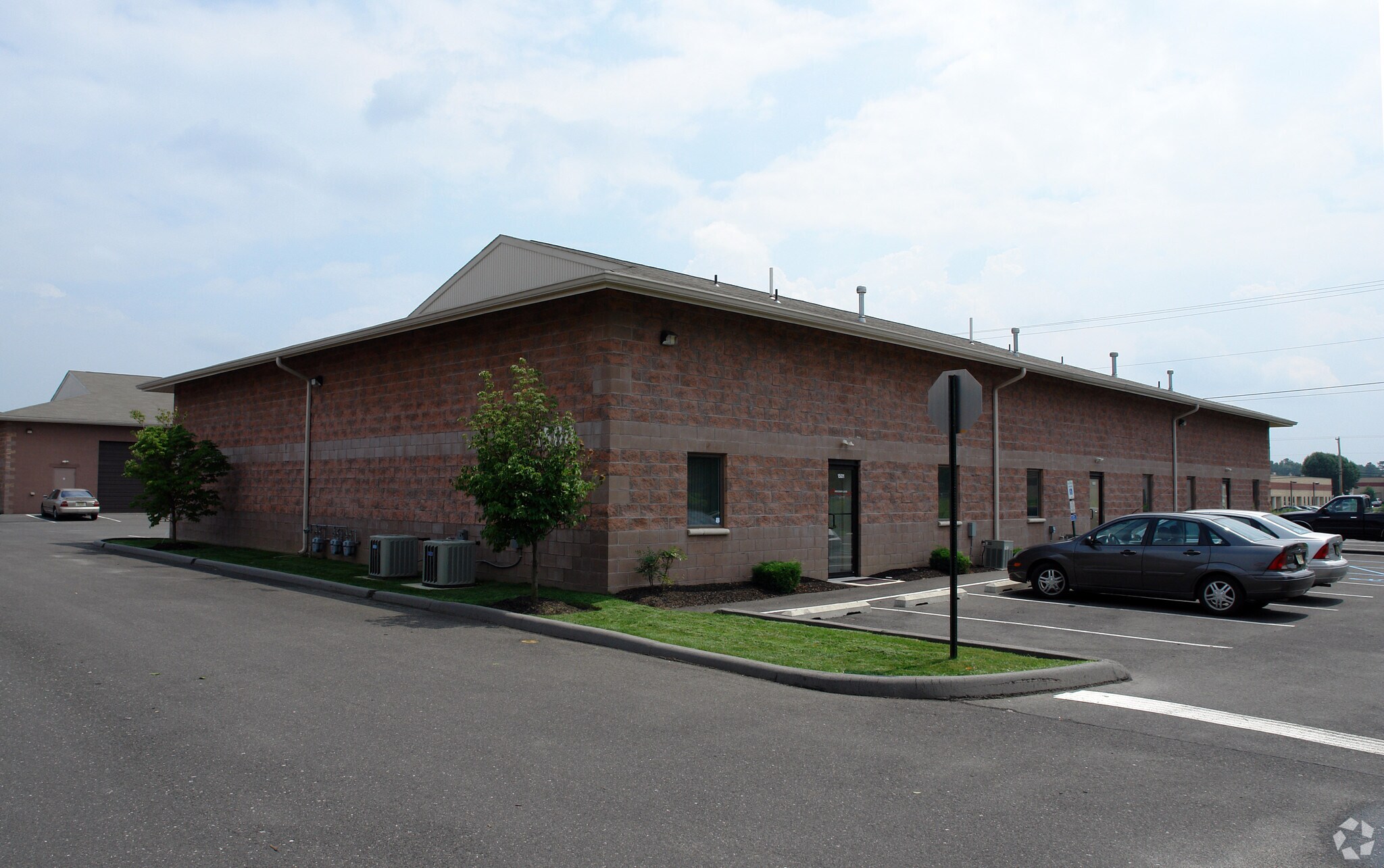 154 Cooper Rd, West Berlin, NJ for sale Primary Photo- Image 1 of 1