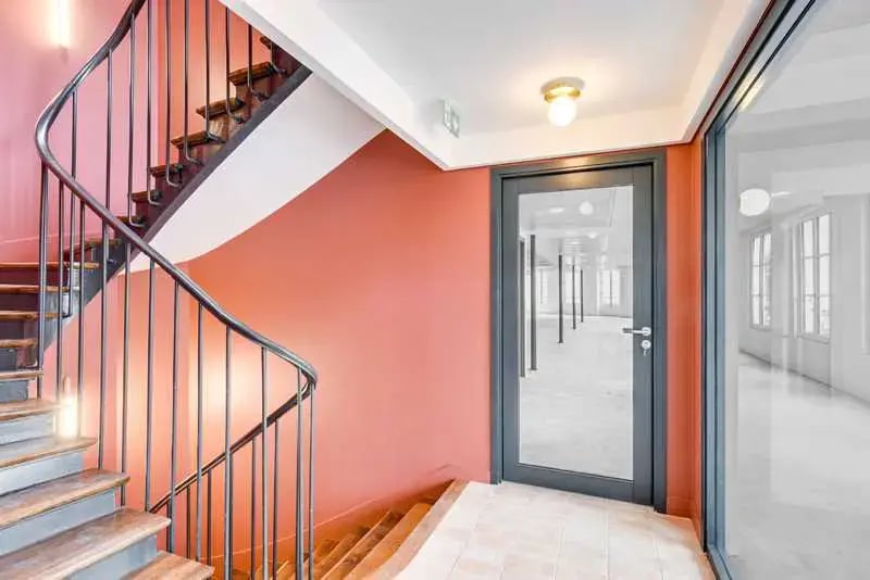 50 Rue Du Faubourg Saint-Antoine, Paris for lease Interior Photo- Image 1 of 6