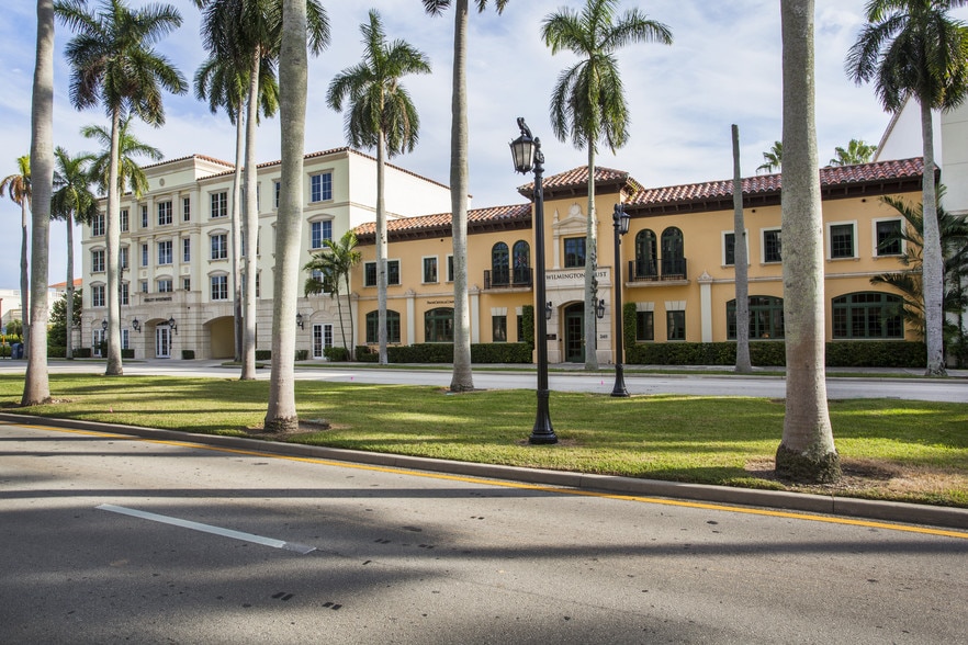 240 Royal Palm Way, Palm Beach, FL for lease - Other - Image 2 of 5