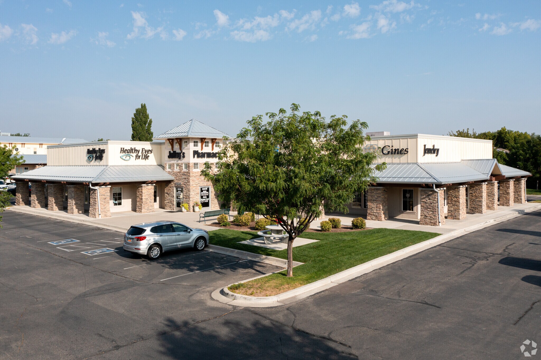 8806 S Redwood Rd, West Jordan, UT for sale Primary Photo- Image 1 of 1
