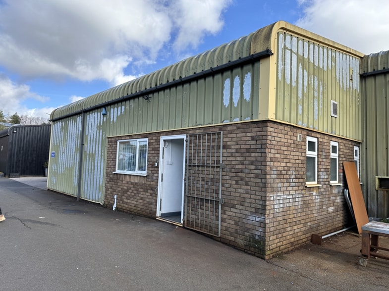 Meadow Clos, Plymouth for lease - Building Photo - Image 1 of 6