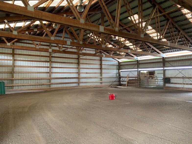 2545 Nonpareil Rd, Sutherlin, OR for sale - Building Photo - Image 1 of 1