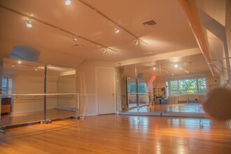 260 Stuyvesant Ave, Rye, NY for lease Interior Photo- Image 1 of 2