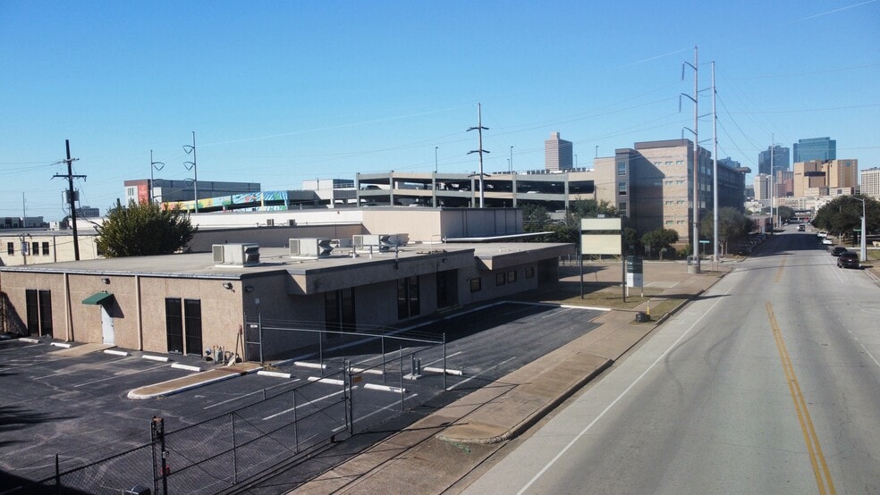 500 S Jennings Ave, Fort Worth, TX for sale - Building Photo - Image 3 of 6