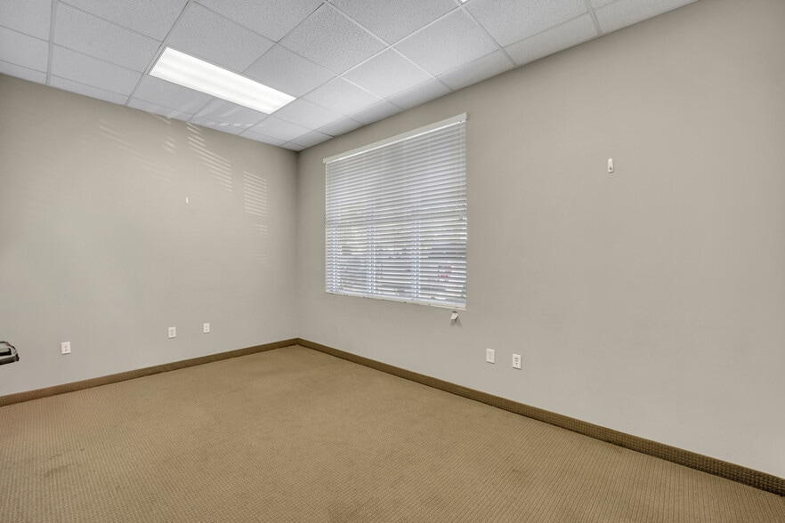 1804 Owen Ct, Mansfield, TX for lease - Building Photo - Image 3 of 50