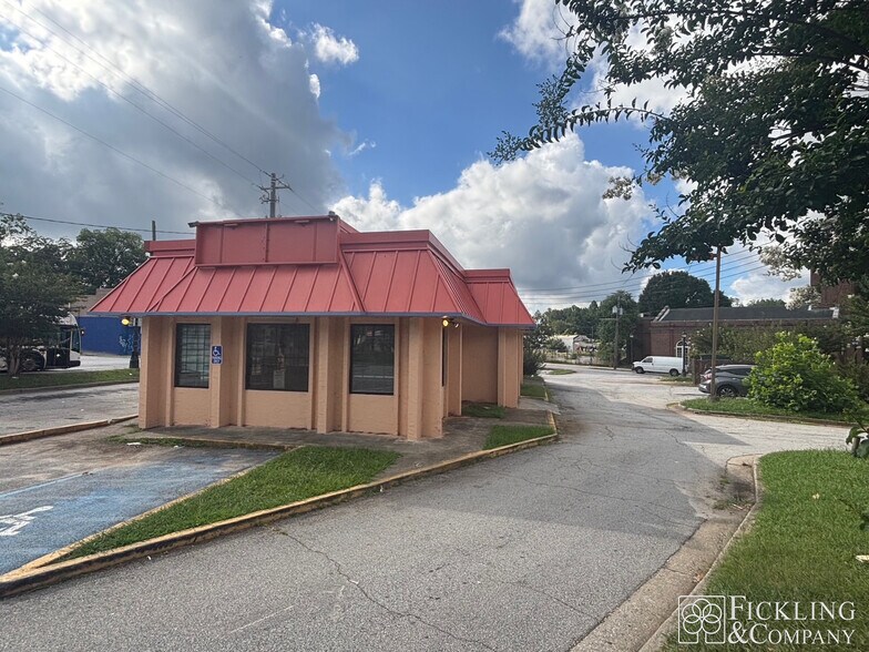 1665 SE Jonesboro Rd, Atlanta, GA for sale - Building Photo - Image 1 of 8