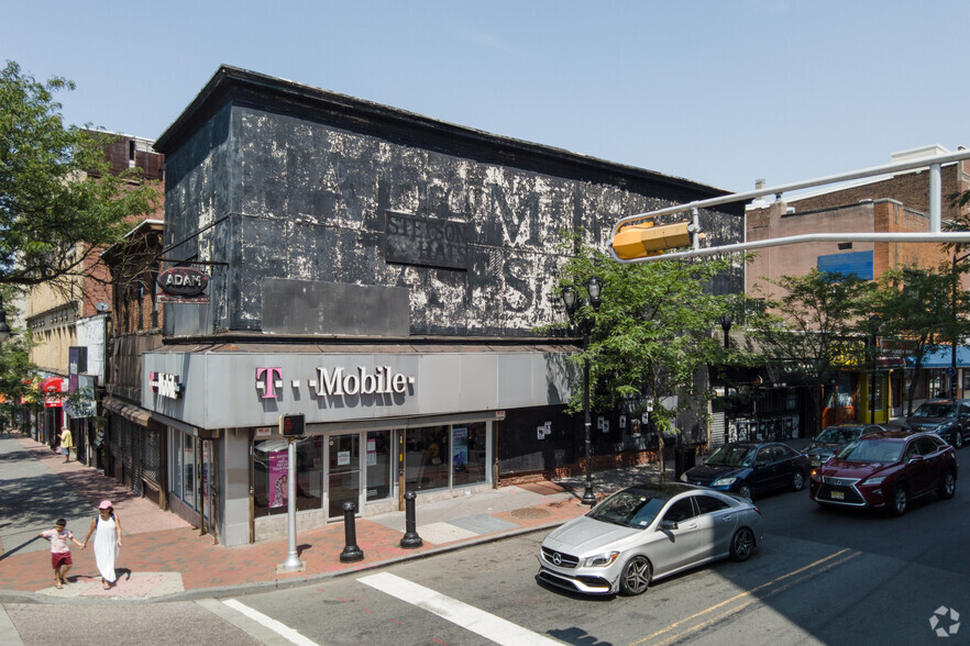 201-205 Broad St, Elizabeth, NJ for lease - Primary Photo - Image 1 of 15