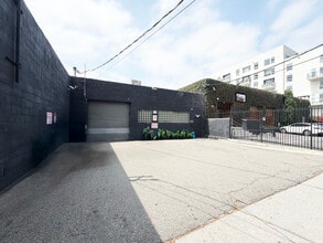 6610 Lexington Ave, Los Angeles, CA for lease Interior Photo- Image 1 of 7