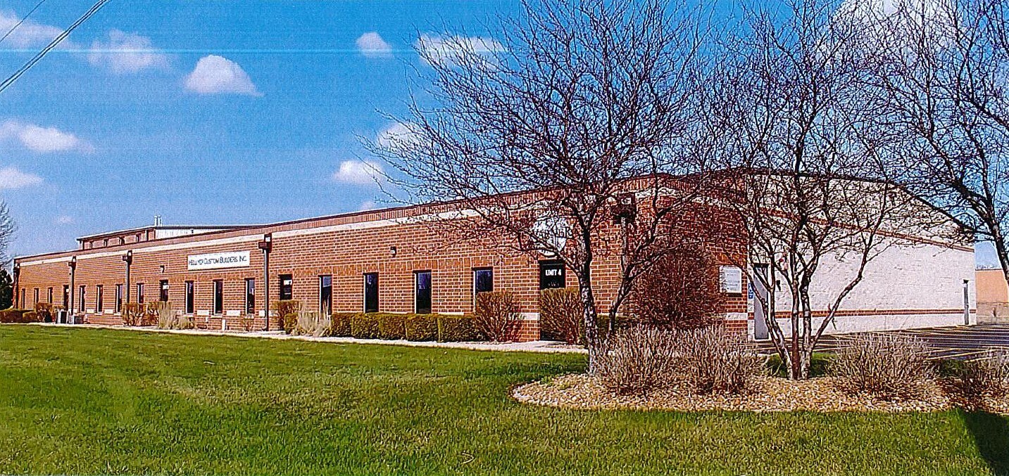 1999 Bucktail, Sugar Grove, IL for sale Primary Photo- Image 1 of 1