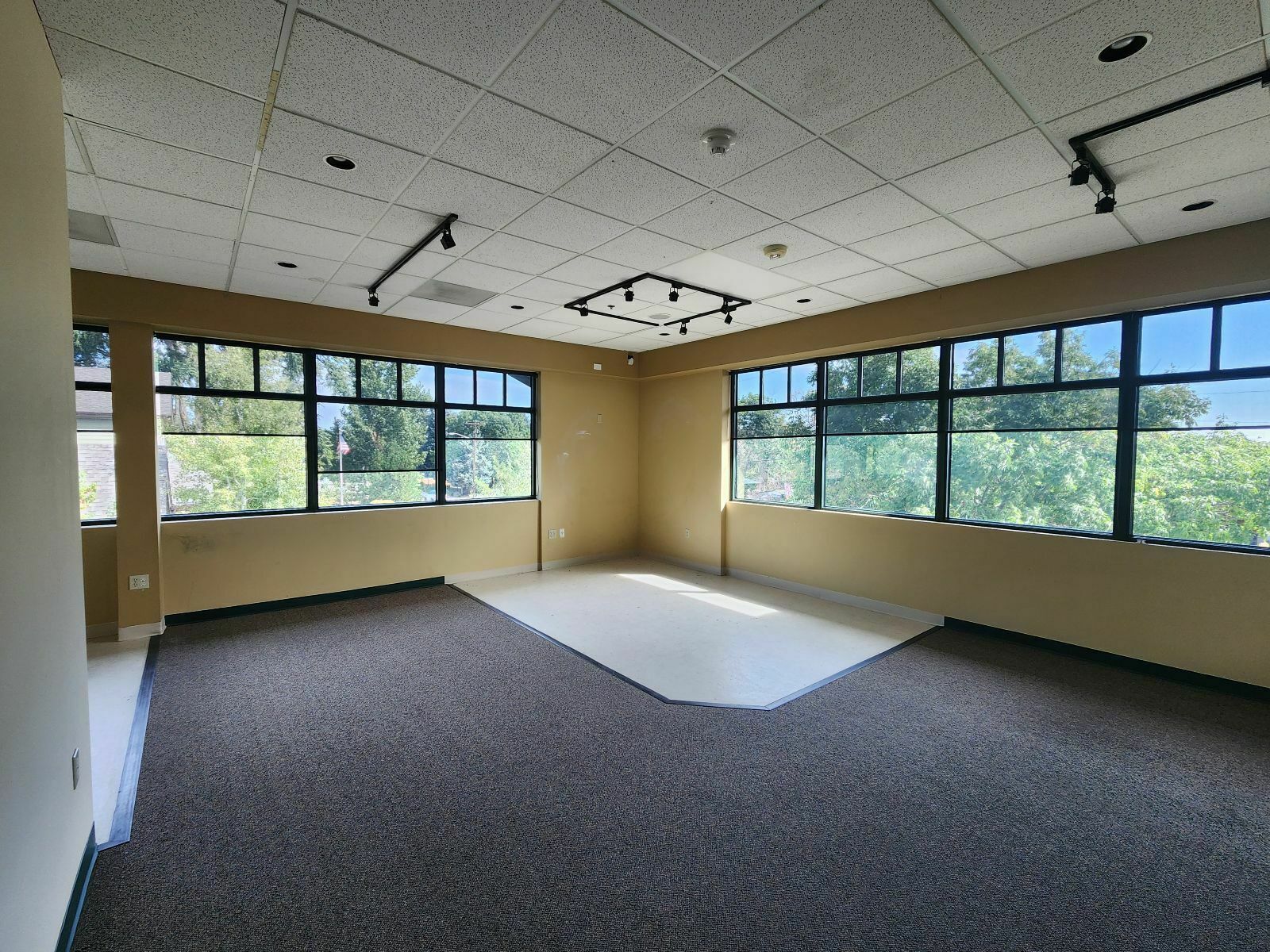 651 Garrison St, Lakewood, CO for lease Building Photo- Image 1 of 2