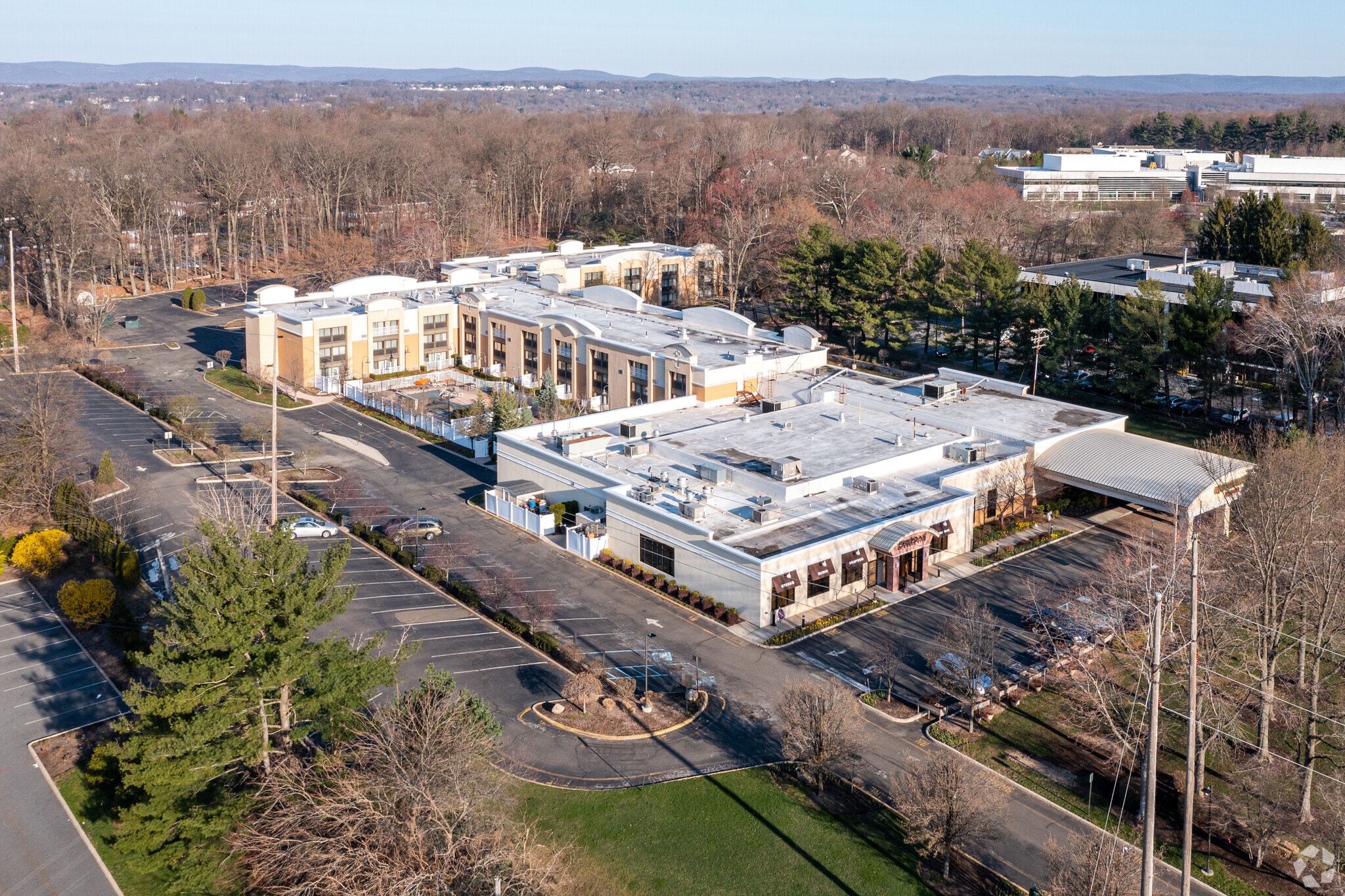 100 Chestnut Ridge Rd, Montvale, NJ for sale Primary Photo- Image 1 of 7
