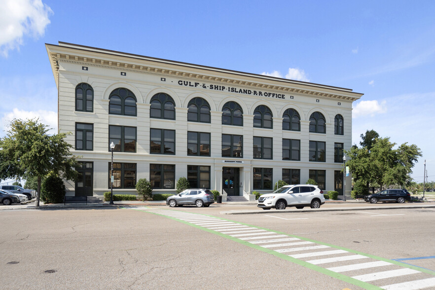 2605 13th St, Gulfport, MS for sale - Primary Photo - Image 1 of 1