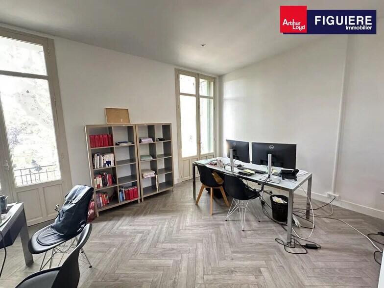 Office in Aix-en-Provence for lease - Interior Photo - Image 3 of 10