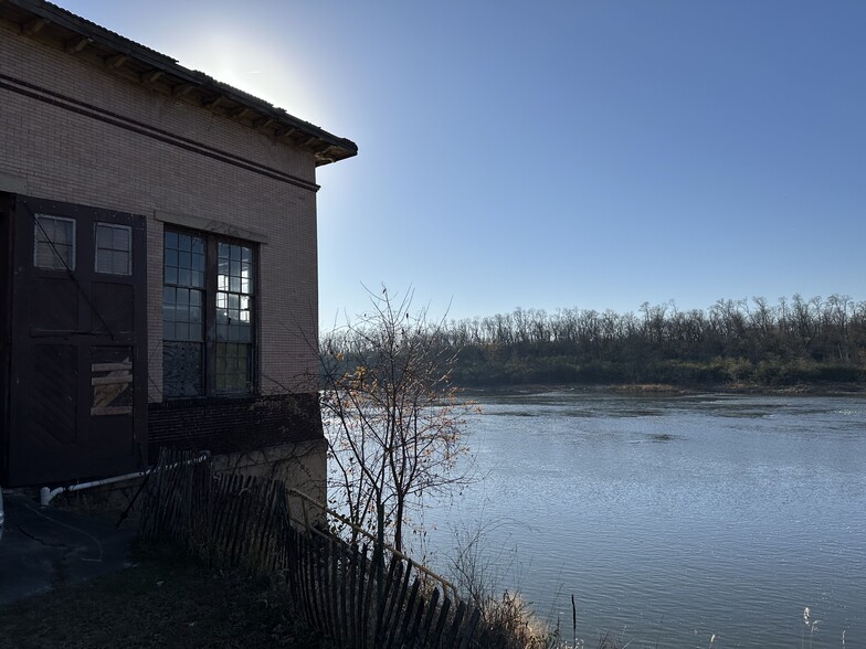 426 Commercial St, Marseilles, IL for sale - Building Photo - Image 2 of 8