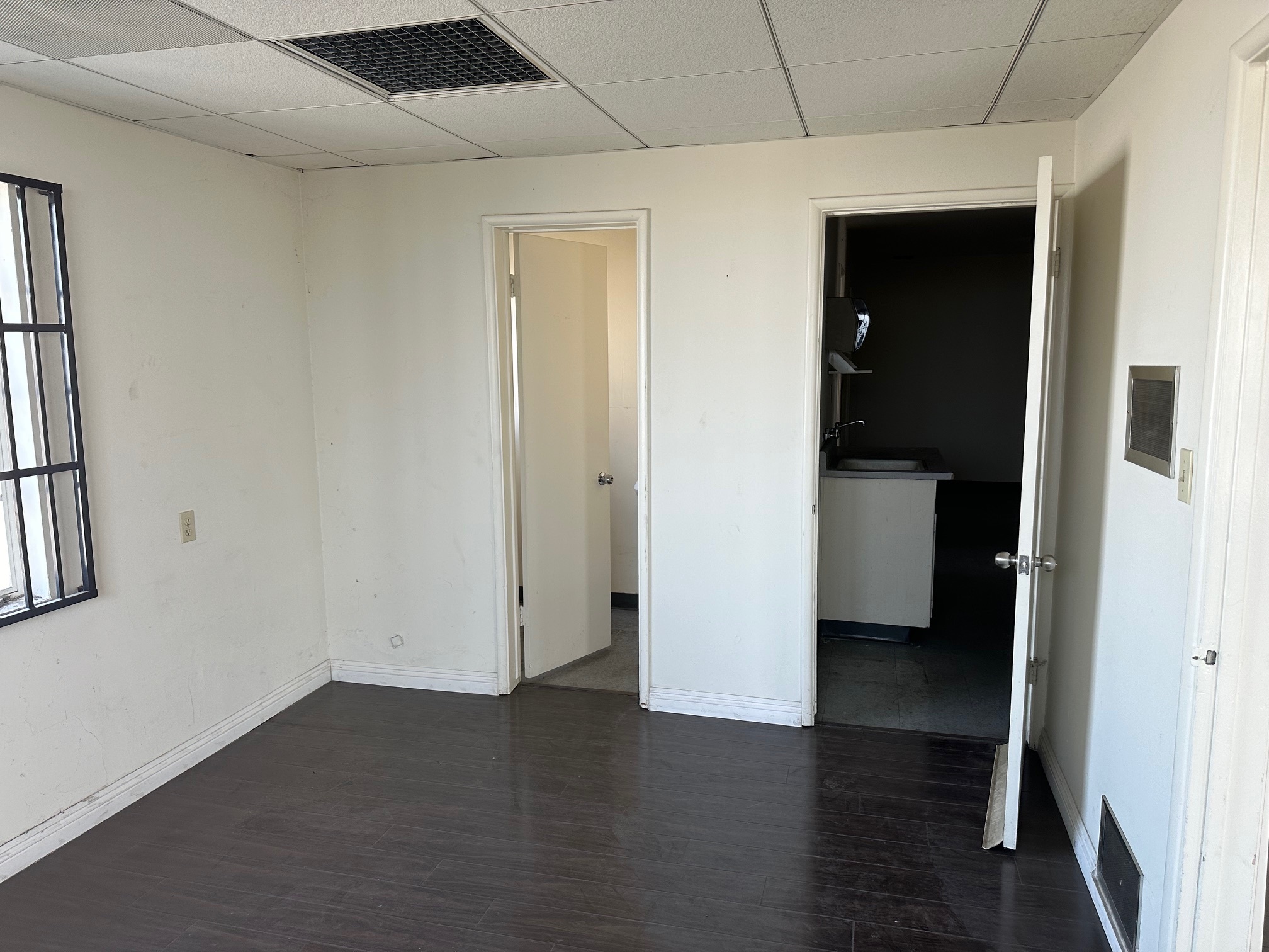 9733 Klingerman St, South El Monte, CA for lease Interior Photo- Image 1 of 12