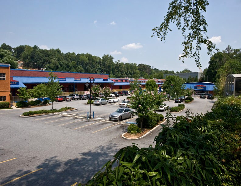 500 Amsterdam Walk, Atlanta, GA 30306