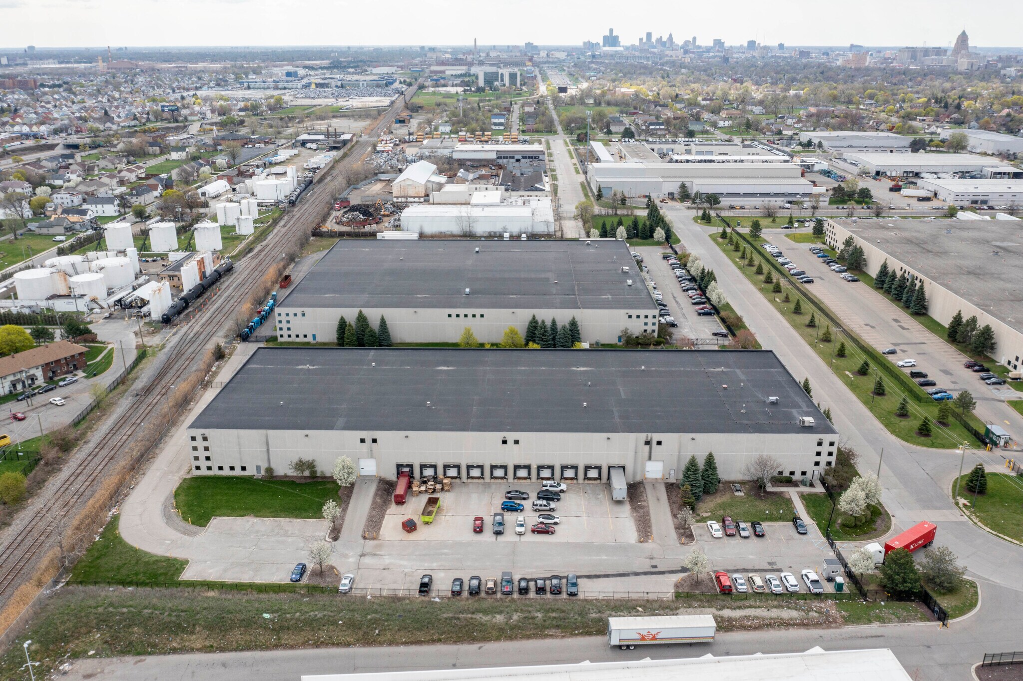 12225 Oakland Park Boulevard, Highland Park, MI for lease Building Photo- Image 1 of 6