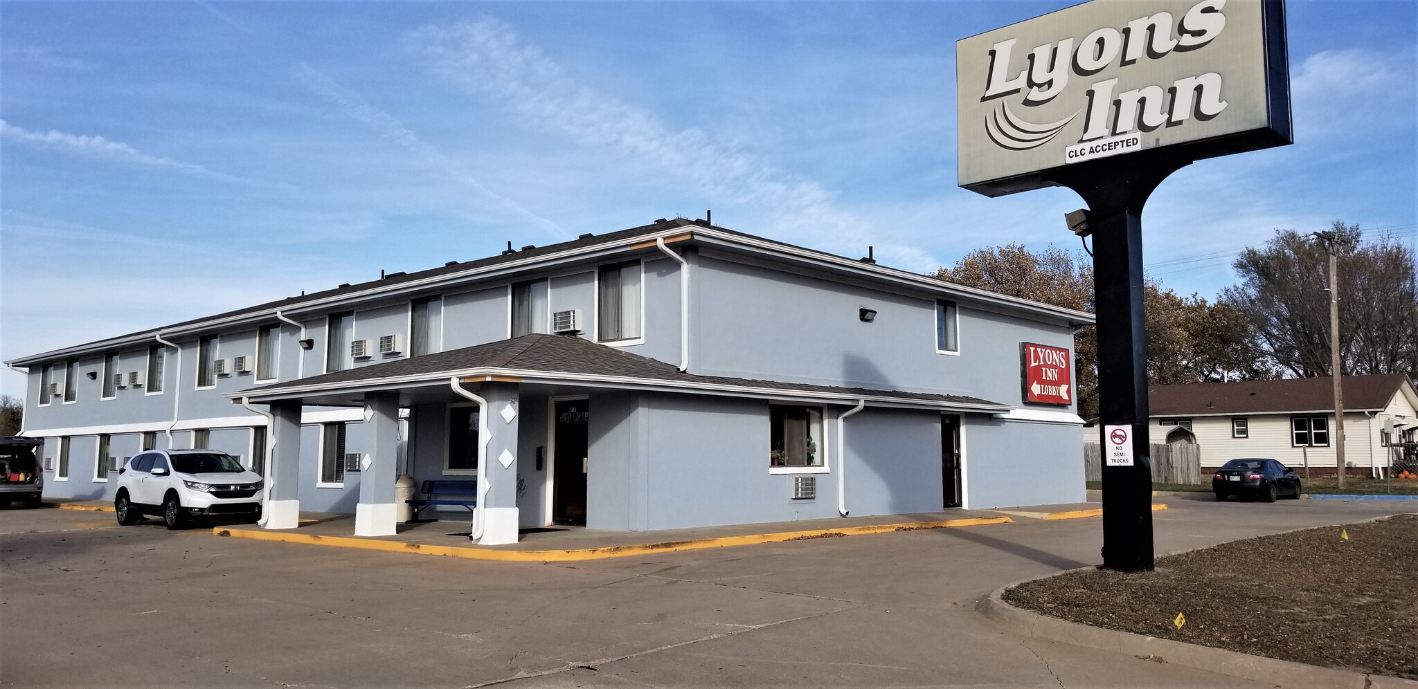 817 W Main St, Lyons, KS for sale Building Photo- Image 1 of 1