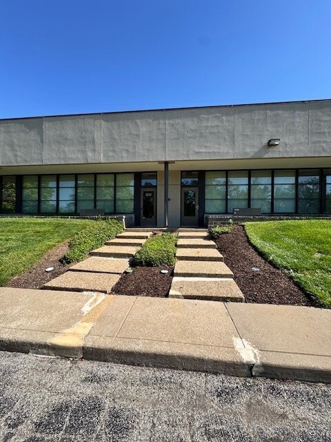 10401 Baur Blvd, Olivette, MO for lease Building Photo- Image 1 of 14