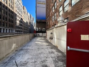 516 8th Ave, New York, NY for lease Interior Photo- Image 2 of 2