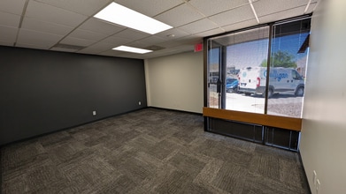 2105 S 48th St, Tempe, AZ for lease Interior Photo- Image 2 of 6