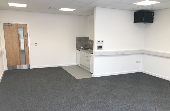 12 Collis Close, Burntwood for lease - Interior Photo - Image 3 of 5