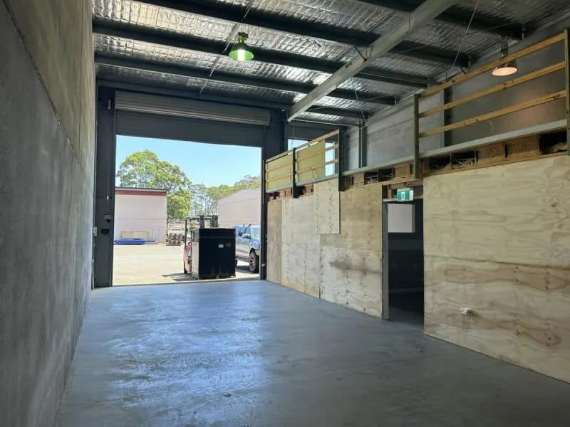 9-11 Willow Tree Rd, Wyong for lease Interior Photo- Image 1 of 2